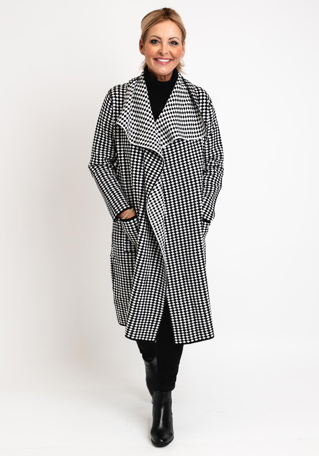 D.E.C.K by Decollage One Size Check Long Cardigan, Black & White ...